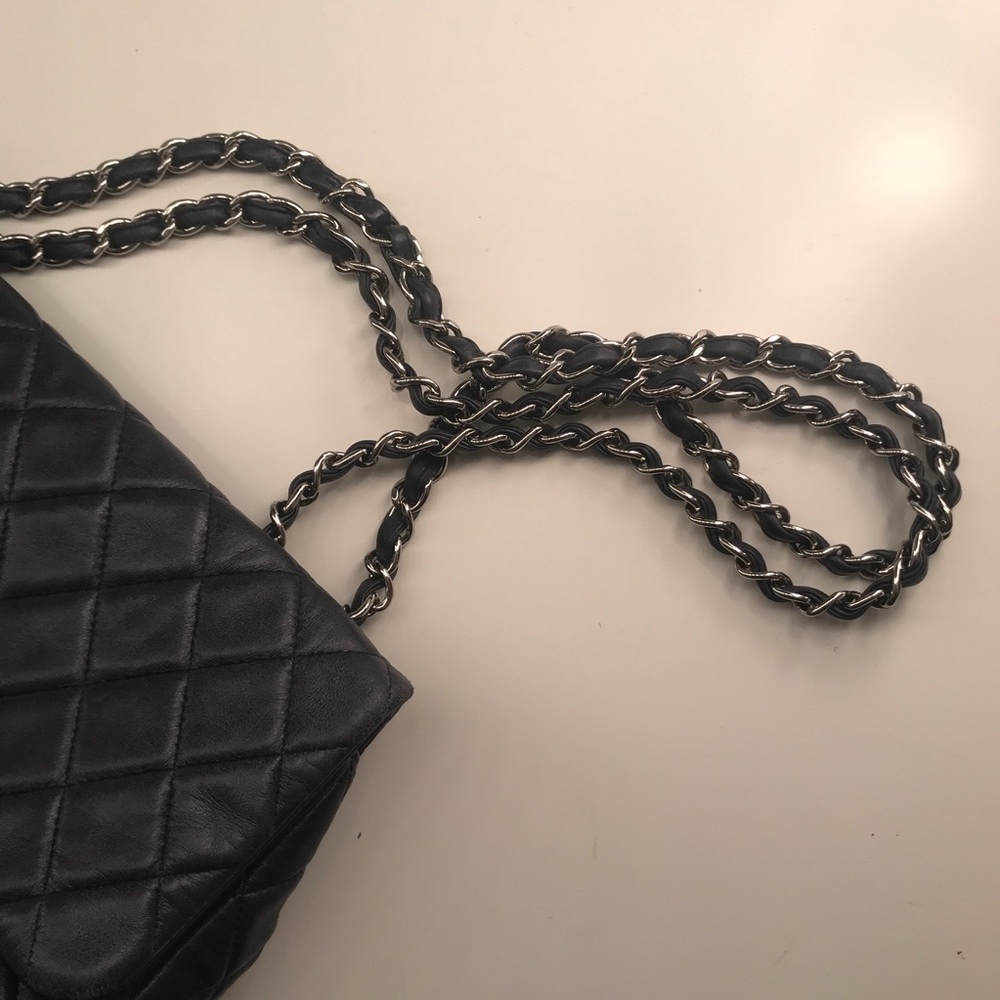 SOLD 💙 CHANEL Classic Jumbo Flap | Navy - Picture 5 of 8